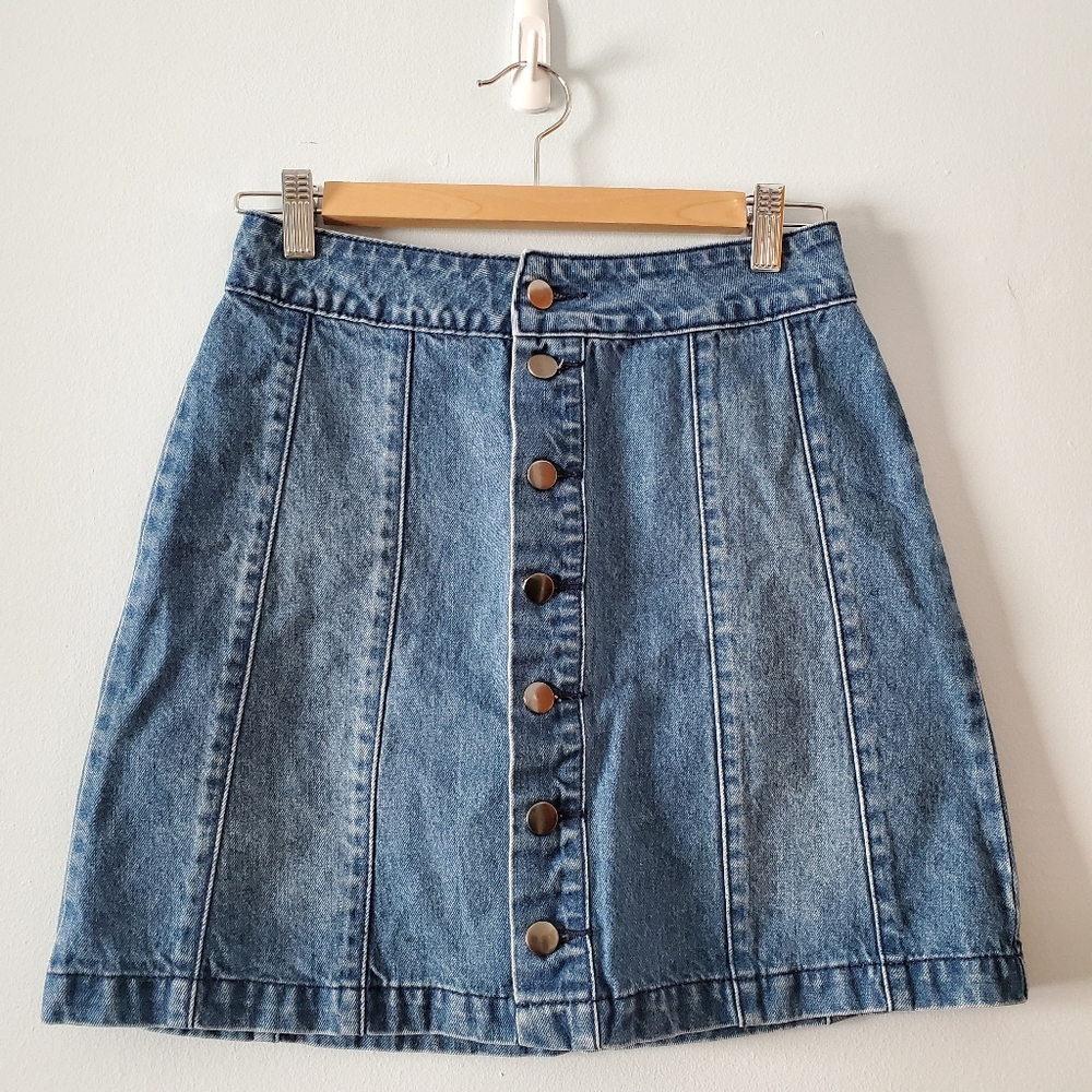 NWOT BDG Mini Button Up Denim Skirt